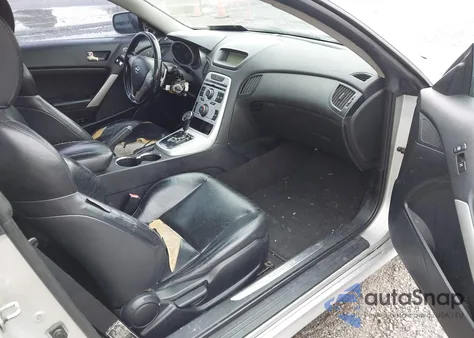 2010 Hyundai Genesis 3.8 from USA, damaged, VIN KMHHU6KH4AU012784